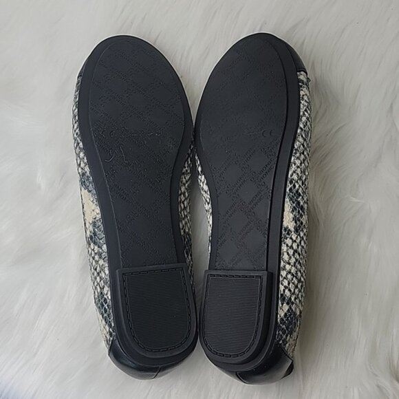 Vionic Black and Cream Snake Pattern Loafers - Picture 7 of 11
